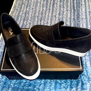 🔥 🔥Brand New Mia Black Loafers-7 1/2